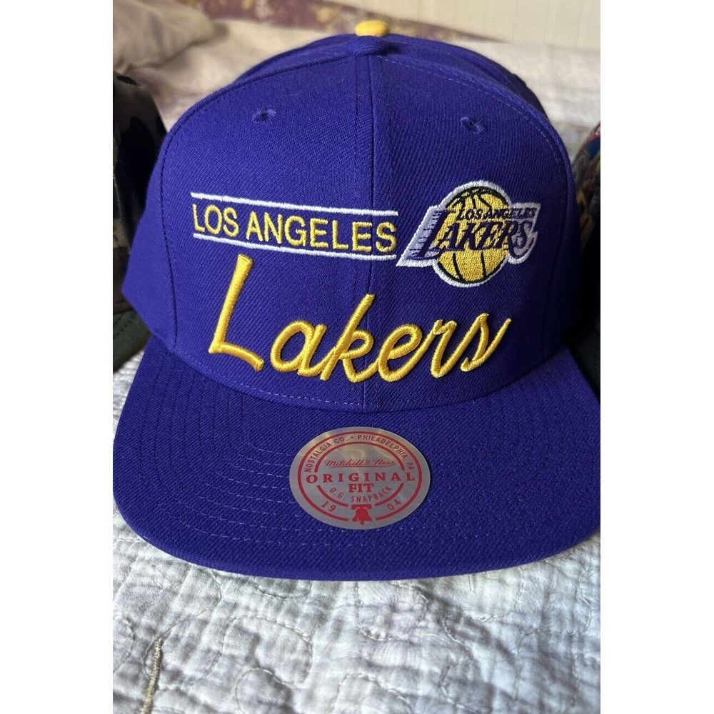 Los Angeles Lakers Mitchell And Ness Cap SnapBack‎ Hat Adult Basic Solid Purple